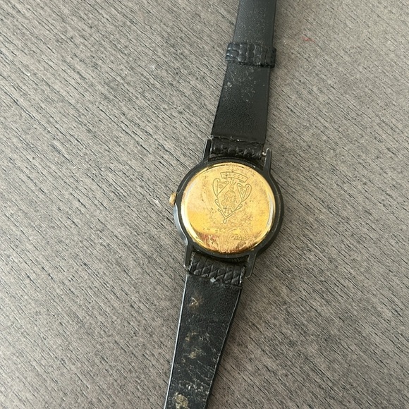 GUCCI 3200L Lady's Wristwatch Swiss Quartz - Picture 3 of 3